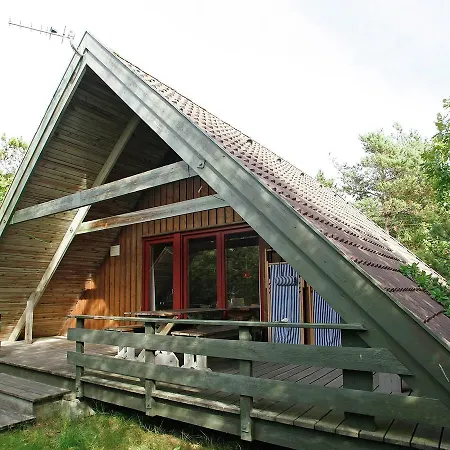 Two-bedroom Holiday In 6